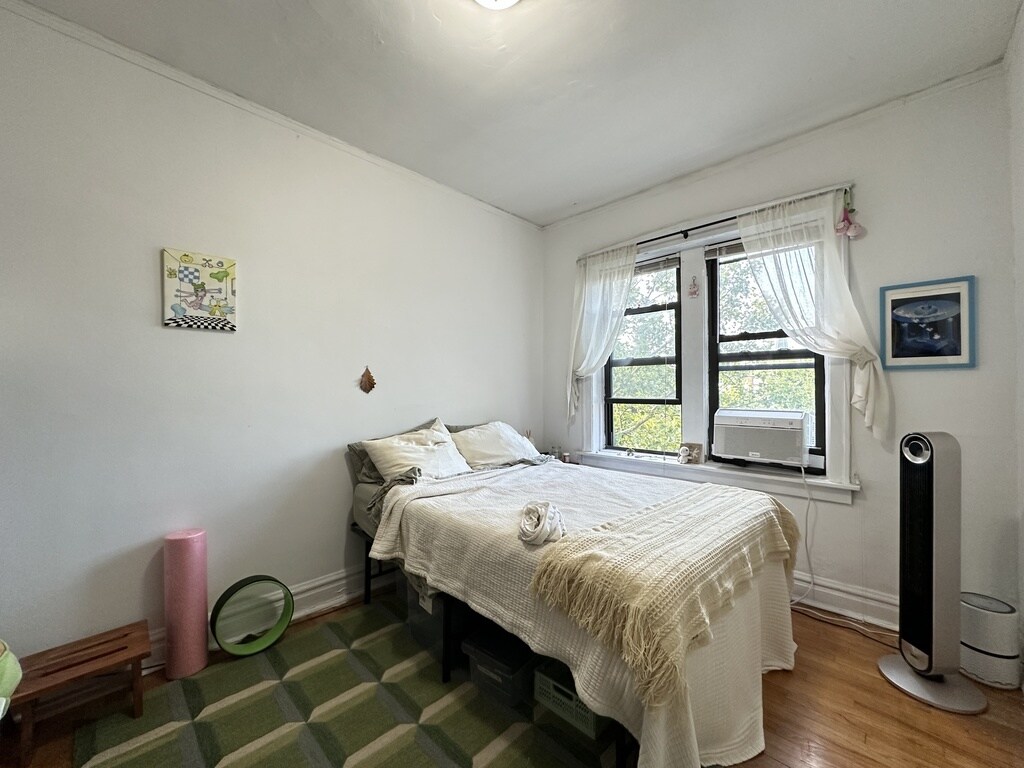 Building Photo - 2921 W McLean Ave