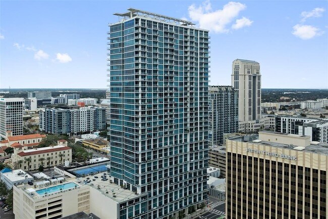 Building Photo - 150 E Robinson St