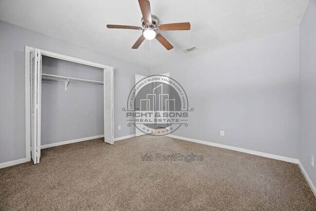 Building Photo - 1824 Seay Ct