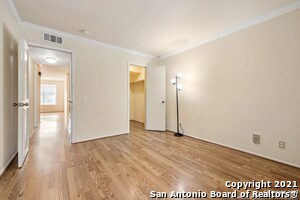 Building Photo - 7834 Broadway St