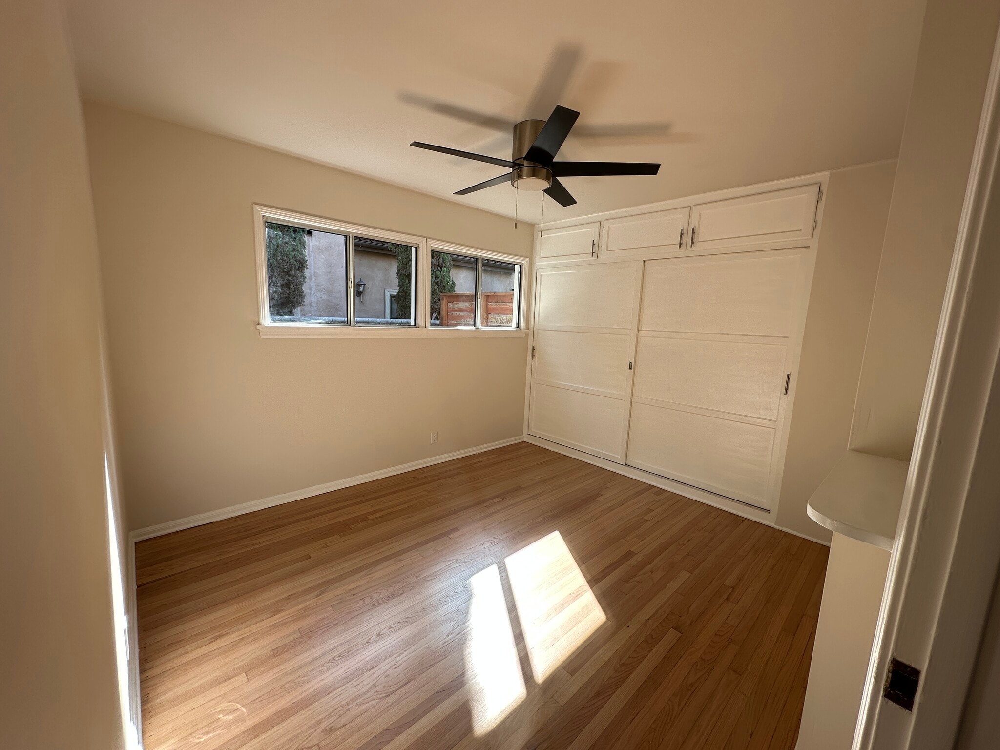 Back Bedroom - 1033 Pearl St
