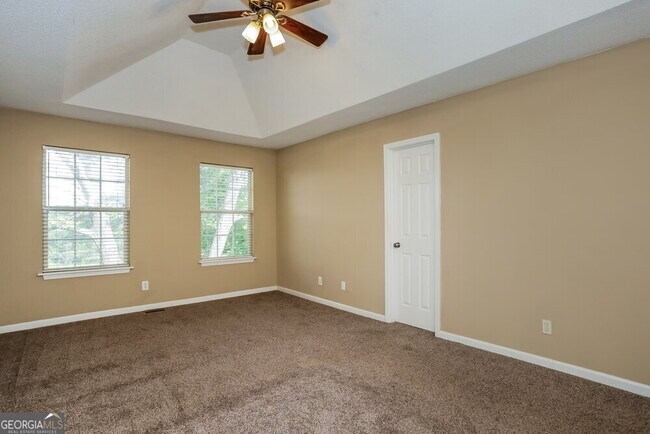 Building Photo - 3857 Merryweather Trail