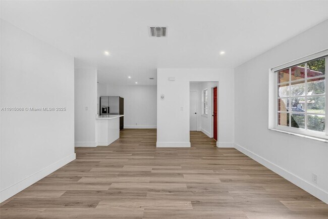 Building Photo - 11301 NW 39th St