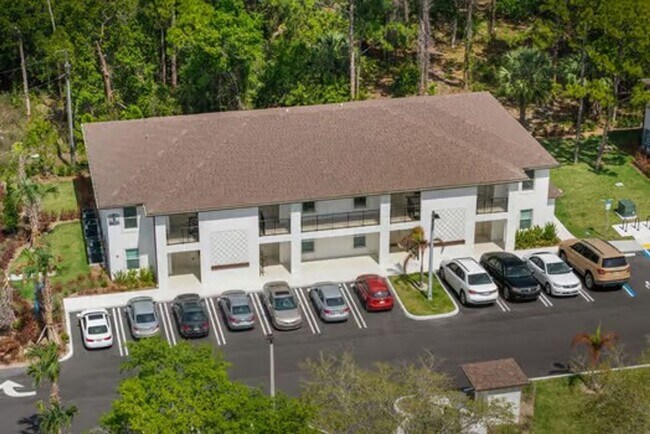 Building Photo - 3182 Oleander Ave