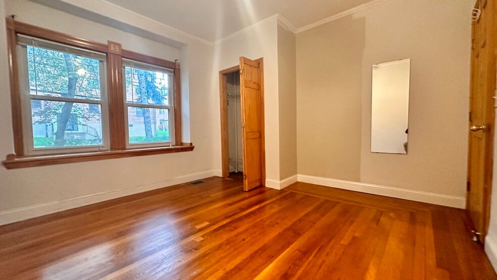 b2 - 111 Longwood Ave