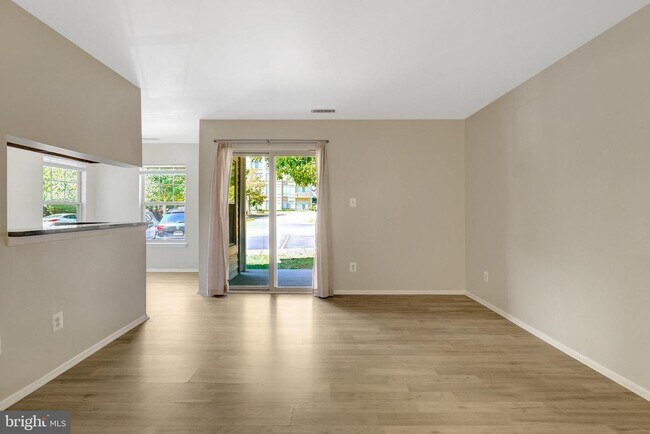 Building Photo - 1791 Jonathan Way