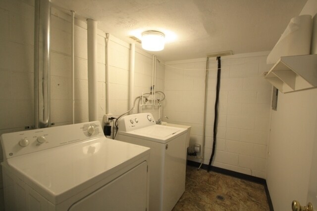 Building Photo - 1422 Tonset Ln