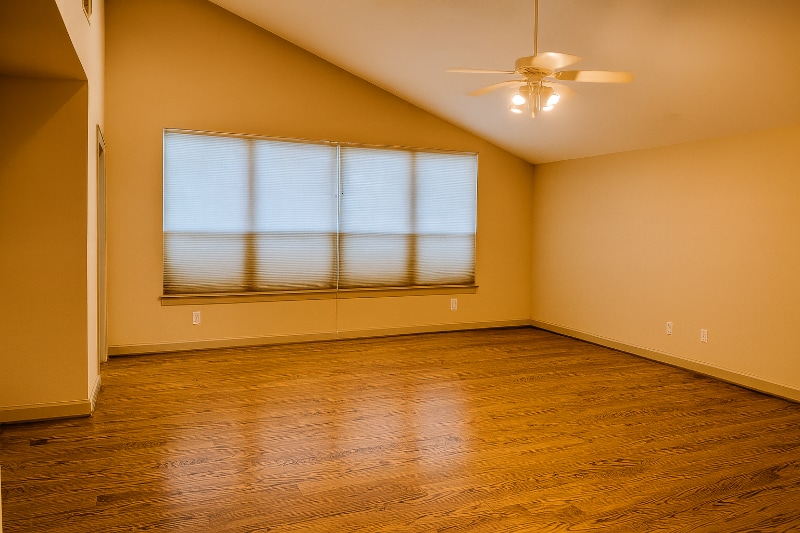 Building Photo - 5311 Lillian St