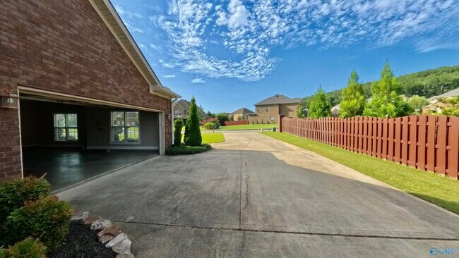 Building Photo - 4504 Hampton View Dr