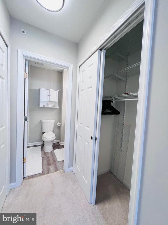 Building Photo - 46375 Pryor Square