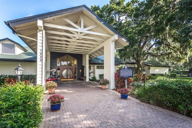 Building Photo - 1502 Cottonwood Terrace