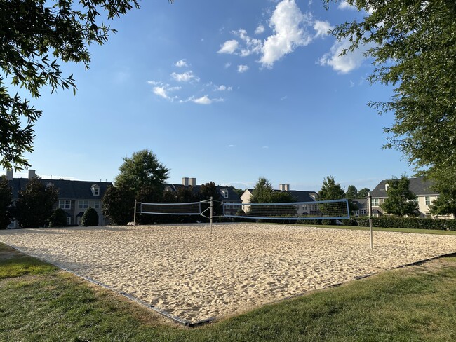 Building Photo - 7316 Hamilton Bridge Rd