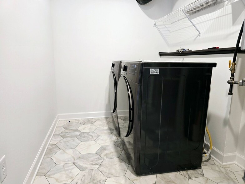 Building Photo - 1103 Middlefield Rd