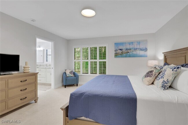 Building Photo - 5964 Pelican Bay Blvd