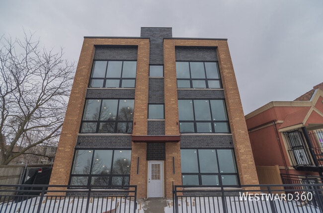 Building Photo - 3738 S Calumet Ave