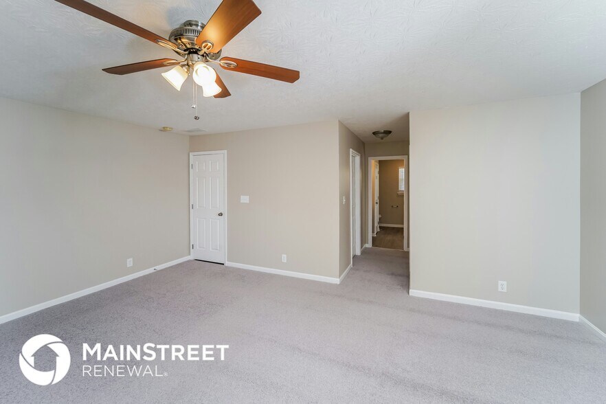 Building Photo - 9222 River Trail Dr