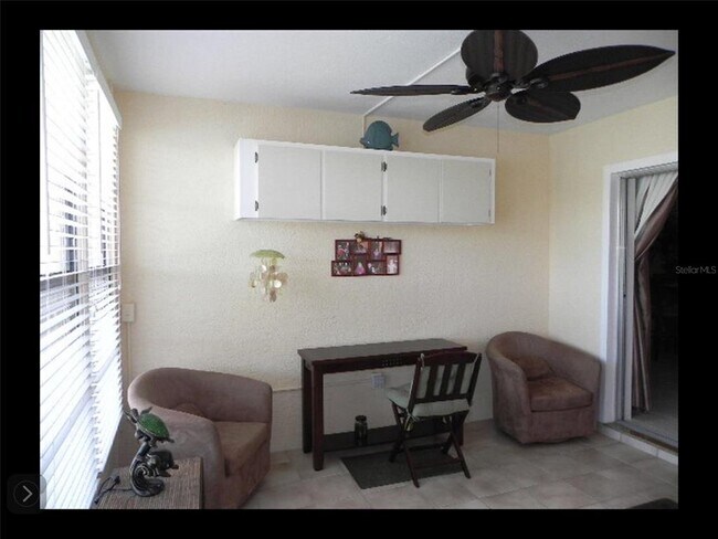 Building Photo - 3827 Sailmaker Ln