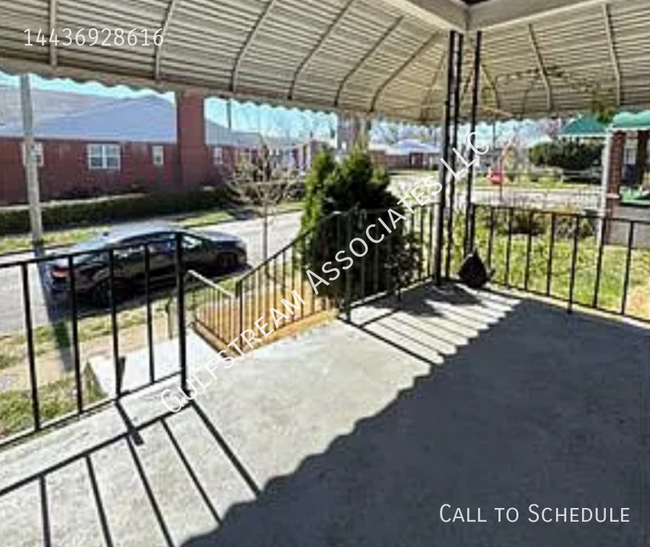Primary Photo - 104 N Culver St