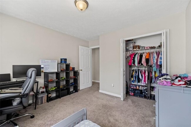 Building Photo - 6115 Riveroak Terrace