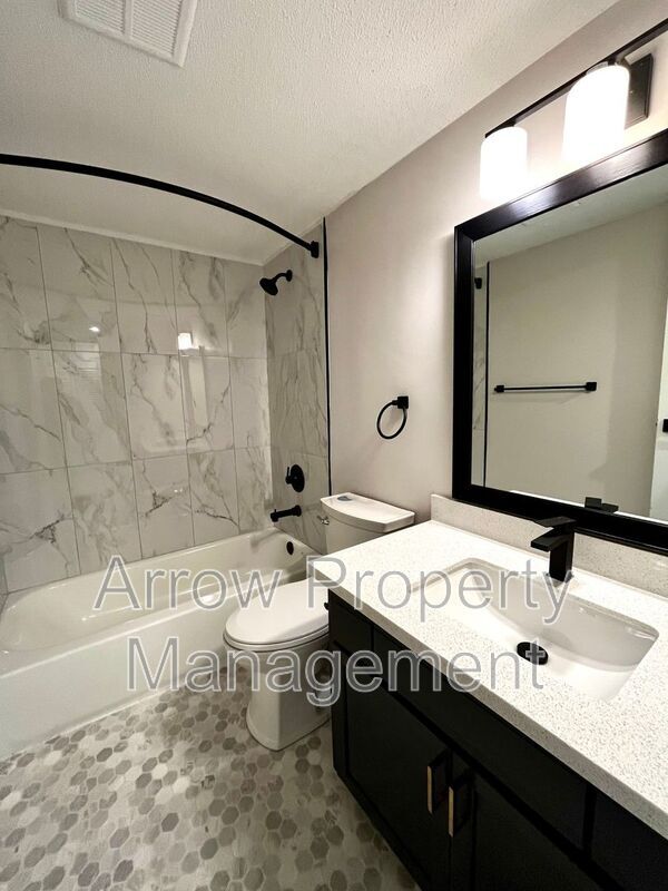 Building Photo - 3629 N 60th St