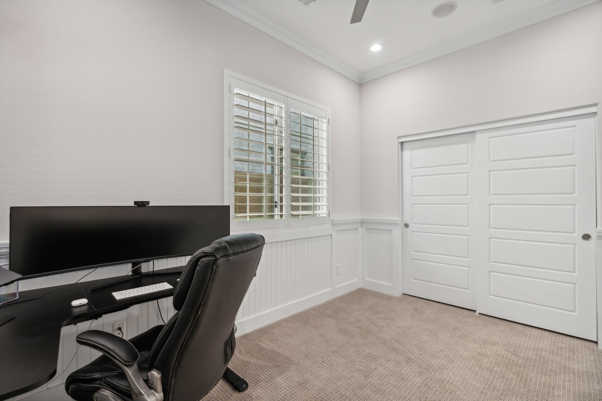 Building Photo - 10560 E Nichols Ave