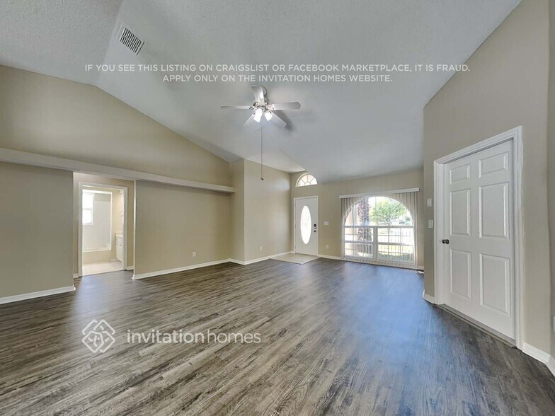 Building Photo - 6380 25 Way S