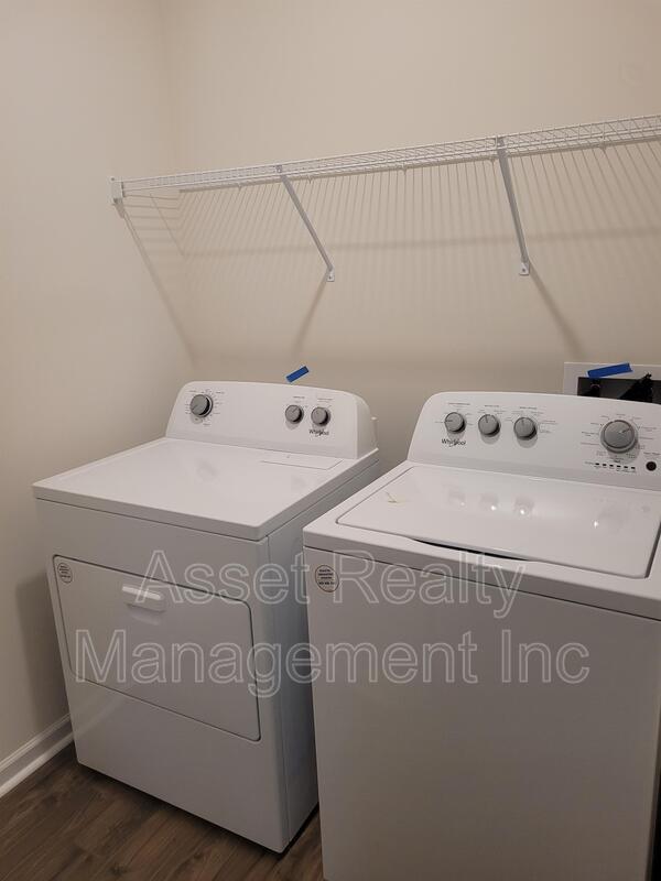 Building Photo - 4714 Willow Bluff Cir