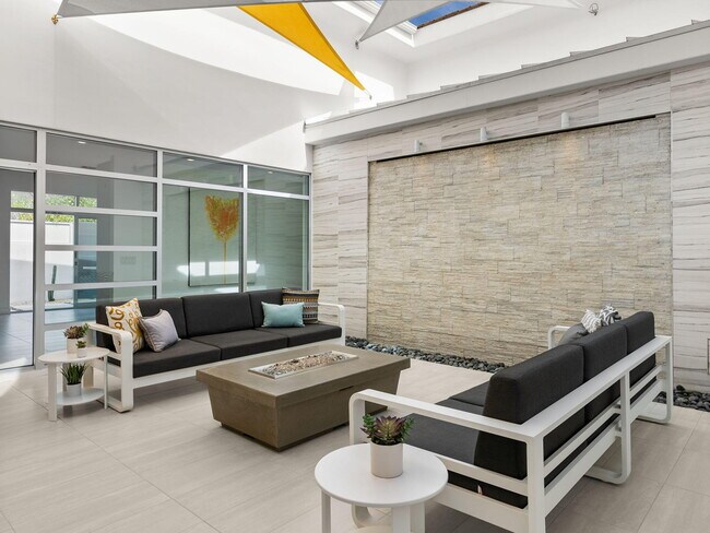 Building Photo - 48674 Vista Viejo Dr