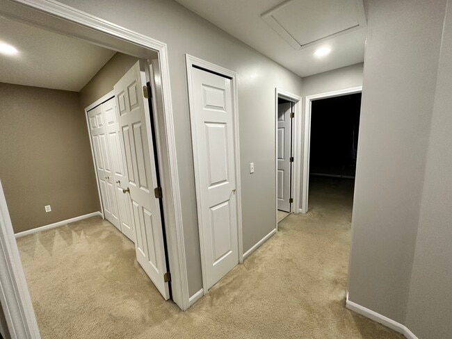 Building Photo - 3138 Promenade Cir
