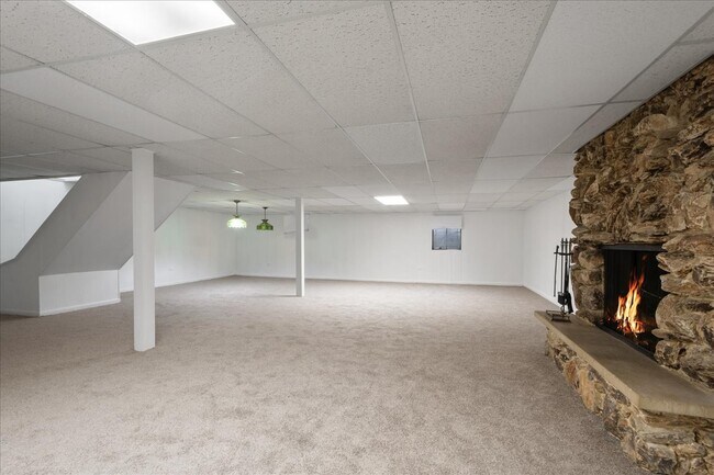 Building Photo - 2821 Covert Rd