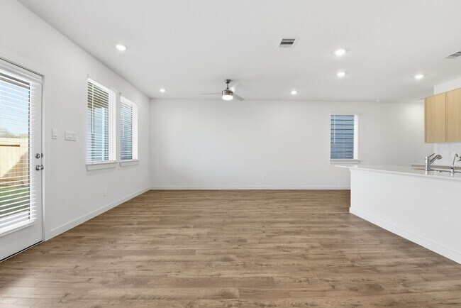 Building Photo - 3534 Blue Mockingbird St