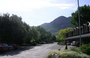 Building Photo - 3 Weeks Rent Free! 2 Bed 1 Bath Condo for ...