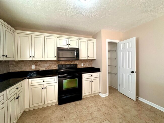 Building Photo - 960 Watermark Dr