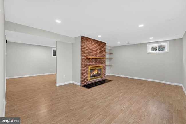 Building Photo - 7507 Murillo St