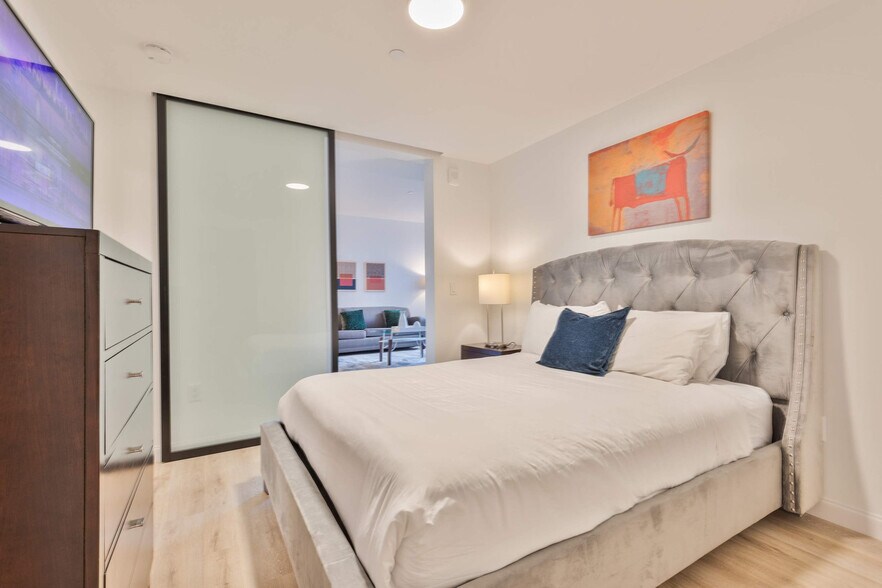 Building Photo - 60 Kilmarnock St