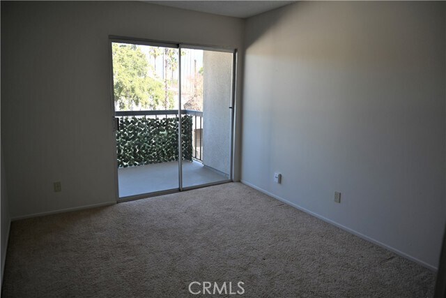 Building Photo - 497 S El Molino Ave