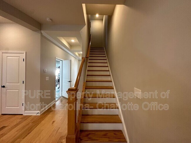 Building Photo - 9209 Colin Crossing Ct