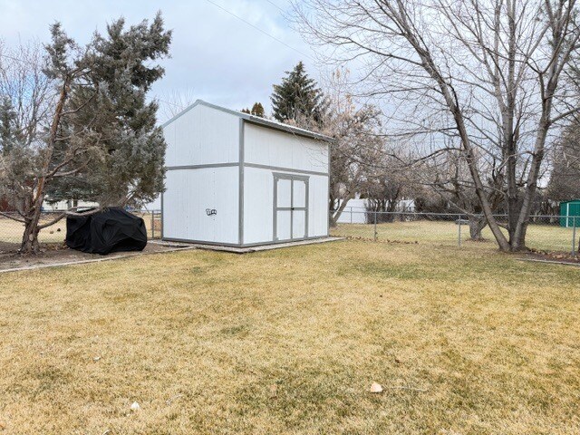 Building Photo - 5289 Free Ave