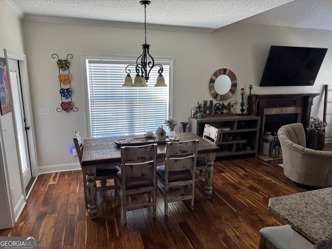 Building Photo - 305 Taylor Elaine Dr