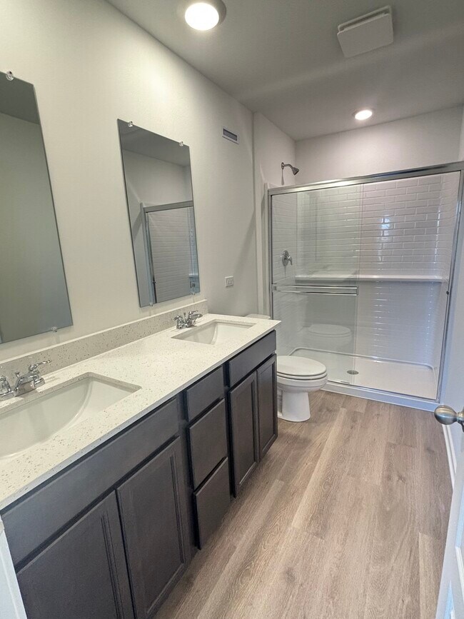 Building Photo - 2246 Barbera Dr