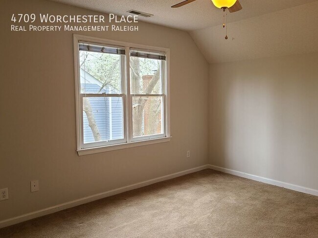 Building Photo - 4709 Worchester Pl