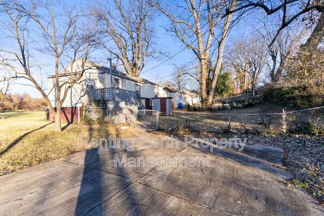 Building Photo - 588 Cosie Dr