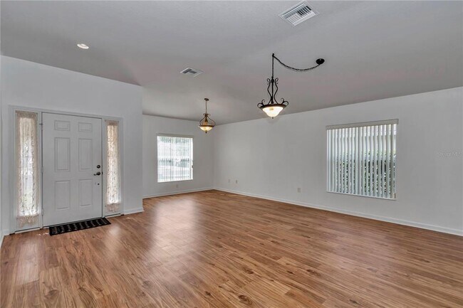 Building Photo - 5535 SW 41st St