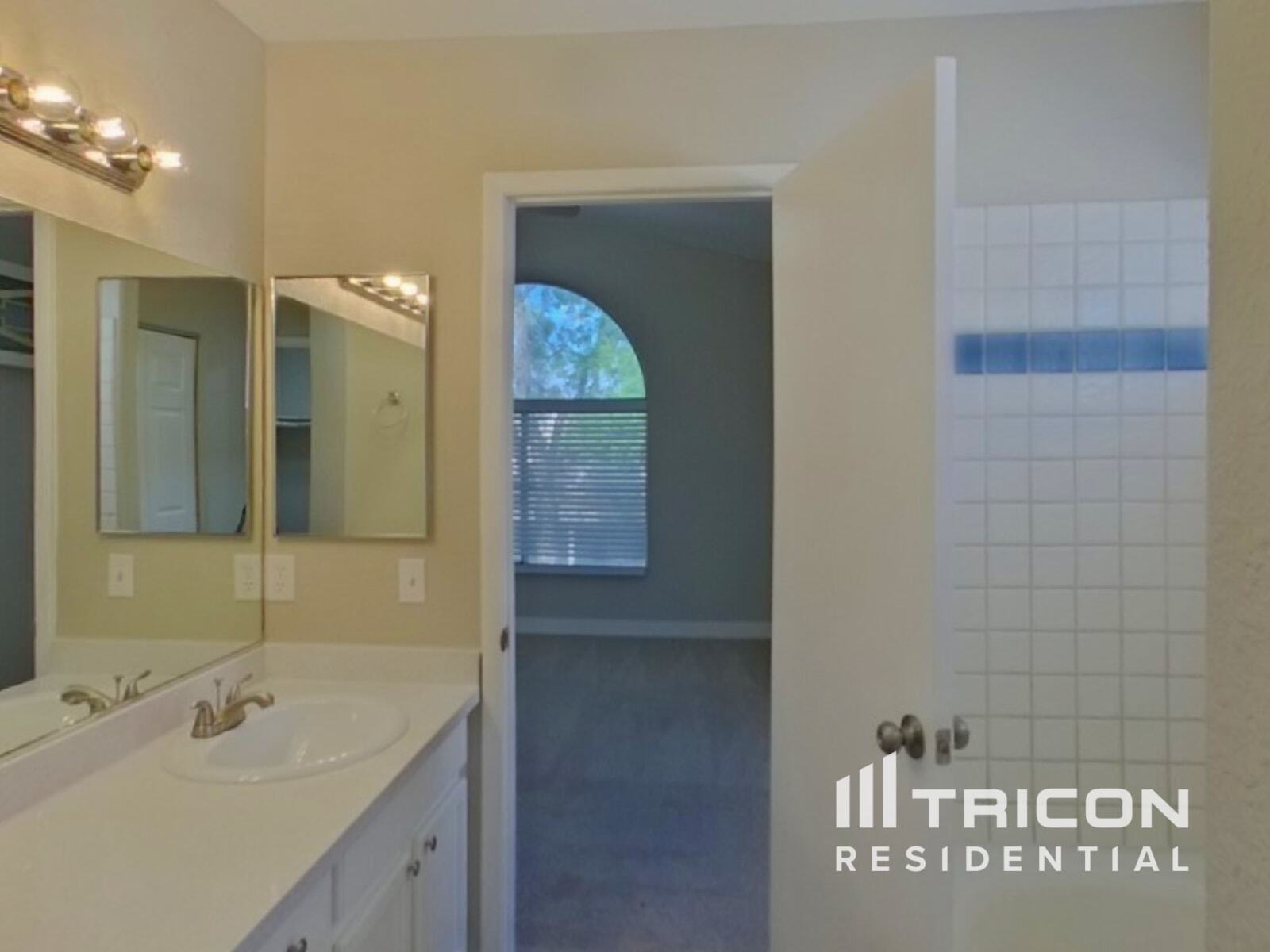 Building Photo - 1117 N Rainbow Meadows Dr