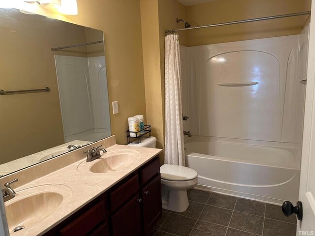 Building Photo - 213 Bikram Dr