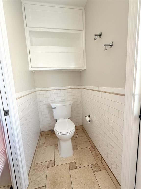 Building Photo - 105 N Aurora Ave