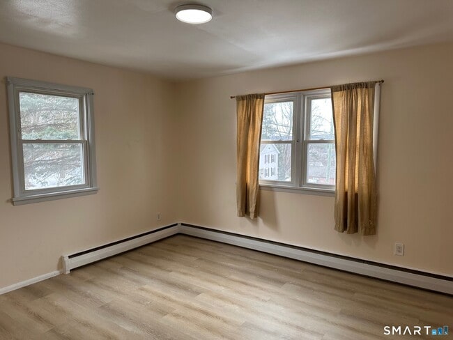 Building Photo - 287 East St