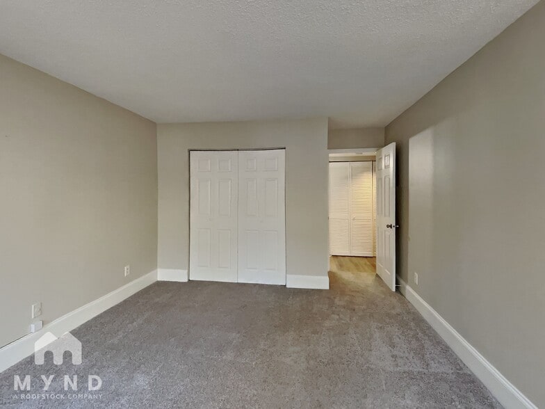 Building Photo - 1407 Huntingdon Chase