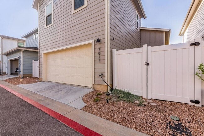 Building Photo - 7812 Moody Bend