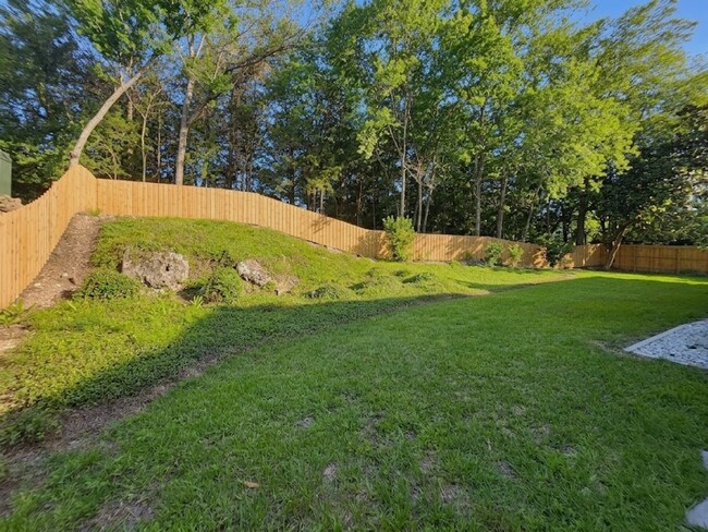 Building Photo - FOR RENT pool home, 3 bed 2 bath in The Quarries